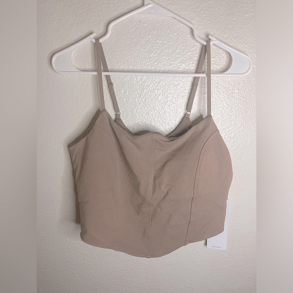 NWT Alo Yoga Soft Sculpt Bra Tank